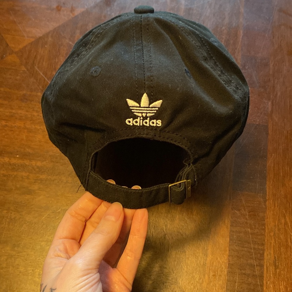 Adidas adjustable hat - Picture 3 of 4